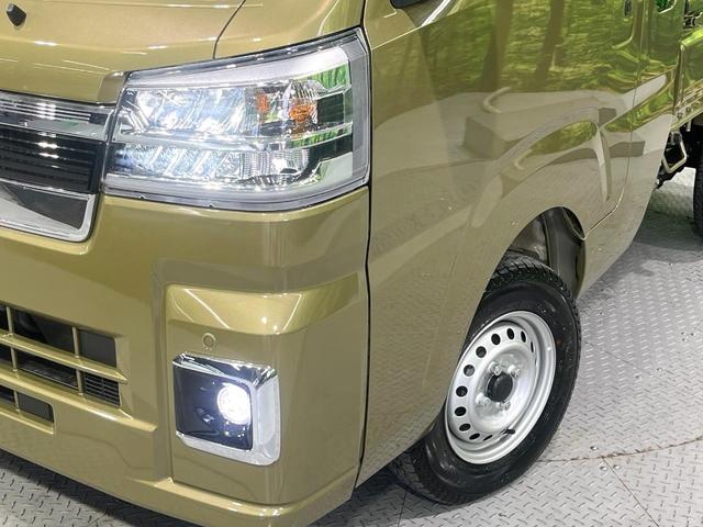 ハイゼットトラック ジャンボエクストラ　届出済未使用車　スマートアシスト　ＬＥＤヘッド＆フォグ　オートライト　スマートキー　ＬＥＤ荷台作業灯　パワーウィンドウ　バニティミラー　プライバシーガラス　トップシェイドガラス（11枚目）