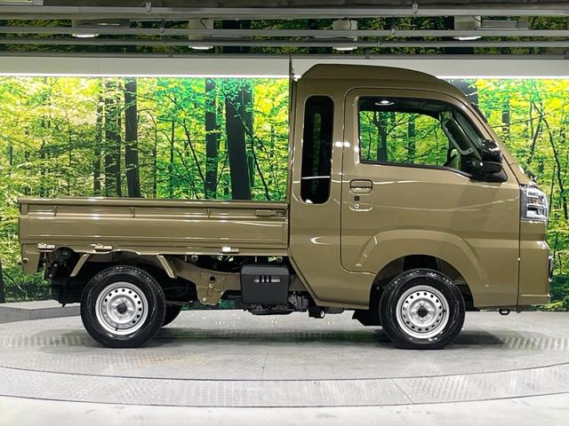 ハイゼットトラック ジャンボエクストラ　届出済未使用車　スマートアシスト　ＬＥＤヘッド＆フォグ　オートライト　スマートキー　ＬＥＤ荷台作業灯　パワーウィンドウ　バニティミラー　プライバシーガラス　トップシェイドガラス（22枚目）
