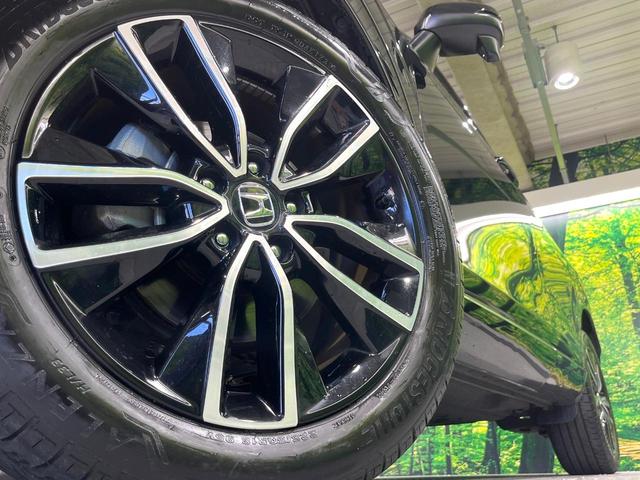 ヴェゼル ｅ：ＨＥＶ　Ｚ　禁煙車　ホンダセンシング　純正９型ナビ　バックカメラ　電動リアゲート　シーケンシャルターンＬＥＤランプ　シートヒーター　ステアリングヒーター　電動パーキングブレーキ　レーンアシスト　パドルシフト（13枚目）