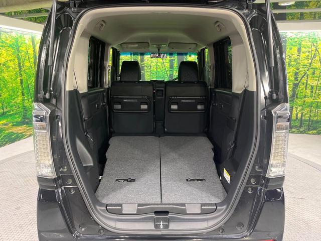 Ｎ－ＢＯＸカスタム Ｇ　ＳＳブラックスタイルパッケージ　禁煙車　８インチナビ　バックカメラ　電動スライド　オートエアコン　ＨＩＤライト　オートライト　前席シートヒーター　スマートキー　シートリフター　純正１４インチＡＷ　ＥＴＣ（10枚目）