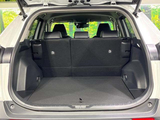 ＲＡＶ４ Ｇ　禁煙車　セーフティセンス　純正１０．５型ナビ　全周囲カメラ　シートエアコン　デジタルインナーミラー　電動リアゲート　ＢＳＭ　レーダークルーズ　ＬＥＤライト　オートハイビーム　ＥＴＣ　パワーシート（51枚目）