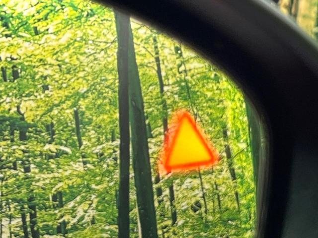 オーラ G レザーエディション 禁煙車 2トーンカラー プロパイロット BOSEサウンド9型ナビ 全周囲カメラ デジタルインナーミラー 寒冷地仕様 シートヒーター ステアリングヒーター ETC オートエアコン LEDライト BSM(7枚目)