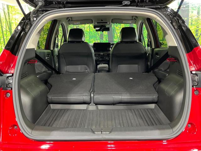 オーラ G レザーエディション 禁煙車 2トーンカラー プロパイロット BOSEサウンド9型ナビ 全周囲カメラ デジタルインナーミラー 寒冷地仕様 シートヒーター ステアリングヒーター ETC オートエアコン LEDライト BSM(10枚目)