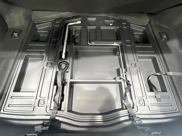 ＲＣ ＲＣ３００ｈ　禁煙車　プリクラッシュ　レーダークルーズコントロール　純正ナビ　バックカメラ　シートヒーター　ステアリングヒーター　パドルシフト　ＥＴＣ　パワーシート　ＬＥＤライト　オートライト　オートエアコン（41枚目）