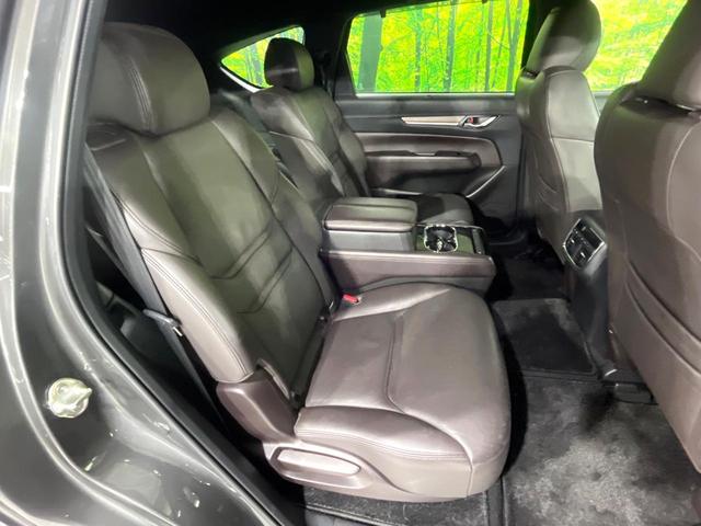 ＣＸ－８ ＸＤ　Ｌパッケージ　禁煙車　フリップダウンモニター　衝突軽減装置　ブラインドスポットモニタリング　レーダークルーズ　マツダコネクトナビ　バックカメラ　パワーバックドア　パワーシート　シートヒーター　ステアリングヒーター（10枚目）