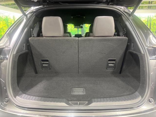 ＣＸ－８ ＸＤ　Ｌパッケージ　禁煙車　フリップダウンモニター　衝突軽減装置　ブラインドスポットモニタリング　レーダークルーズ　マツダコネクトナビ　バックカメラ　パワーバックドア　パワーシート　シートヒーター　ステアリングヒーター（12枚目）