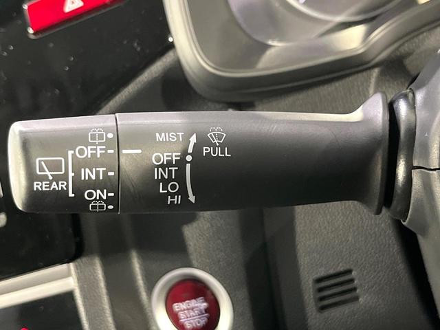 フィット 13G・Fパッケージ 禁煙車 メモリーナビ Bluetooth再生 地デジ オートエアコン ETC アイドリングストップ ライトレベライザー シートリフター 電動格納ミラー ウィンカーミラー(26枚目)