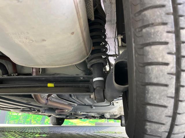 シエンタ G グランパー 禁煙車 セーフティセンス 純正ナビ 全周囲カメラ 両側電動スライド オートエアコン オートハイビーム コーナーセンサー 車線逸脱警報 スマートキー USB端子 シートリフター ドラレコ(20枚目)