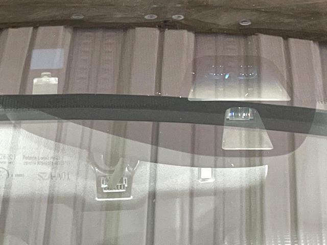 ヴェゼル ハイブリッドZ 禁煙車 衝突軽減装置 純正ナビ バックカメラ 前席シートヒーター パドルシフト ETC 電動パーキングブレーキ LEDライト オートライト オートエアコン シートリフター スマートキー 純正17AW(3枚目)