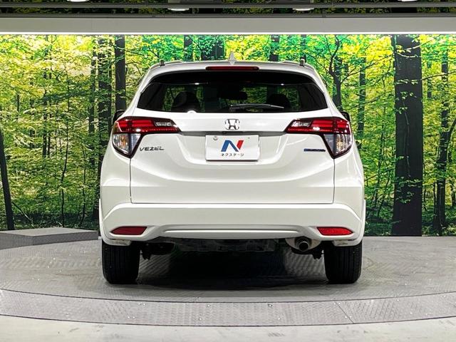 ヴェゼル ハイブリッドZ 禁煙車 衝突軽減装置 純正ナビ バックカメラ 前席シートヒーター パドルシフト ETC 電動パーキングブレーキ LEDライト オートライト オートエアコン シートリフター スマートキー 純正17AW(15枚目)