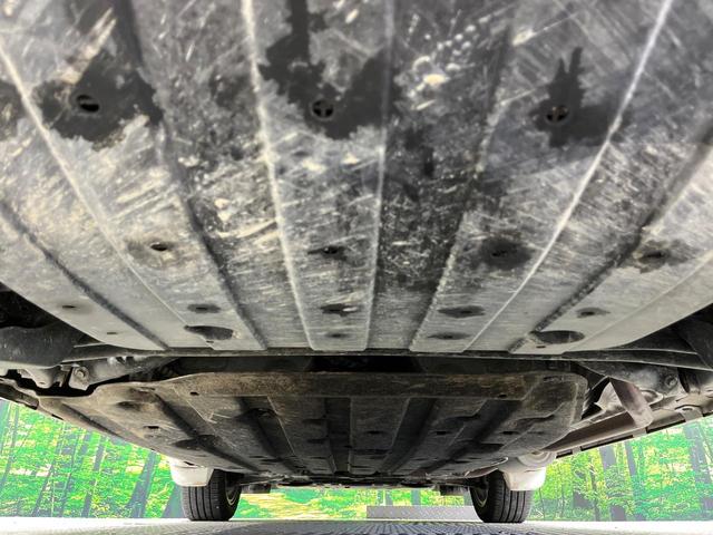 ヴェゼル ハイブリッドZ 禁煙車 衝突軽減装置 純正ナビ バックカメラ 前席シートヒーター パドルシフト ETC 電動パーキングブレーキ LEDライト オートライト オートエアコン シートリフター スマートキー 純正17AW(19枚目)