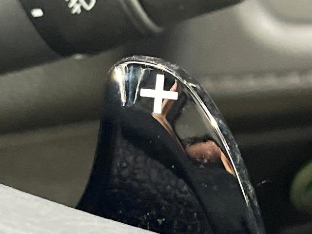 ヴェゼル ハイブリッドZ 禁煙車 衝突軽減装置 純正ナビ バックカメラ 前席シートヒーター パドルシフト ETC 電動パーキングブレーキ LEDライト オートライト オートエアコン シートリフター スマートキー 純正17AW(25枚目)