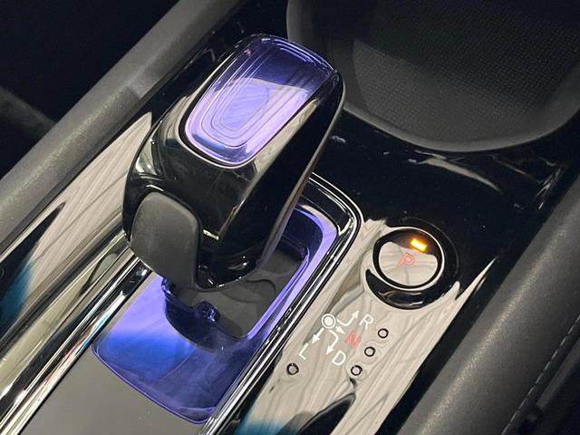 ヴェゼル ハイブリッドZ 禁煙車 衝突軽減装置 純正ナビ バックカメラ 前席シートヒーター パドルシフト ETC 電動パーキングブレーキ LEDライト オートライト オートエアコン シートリフター スマートキー 純正17AW(26枚目)