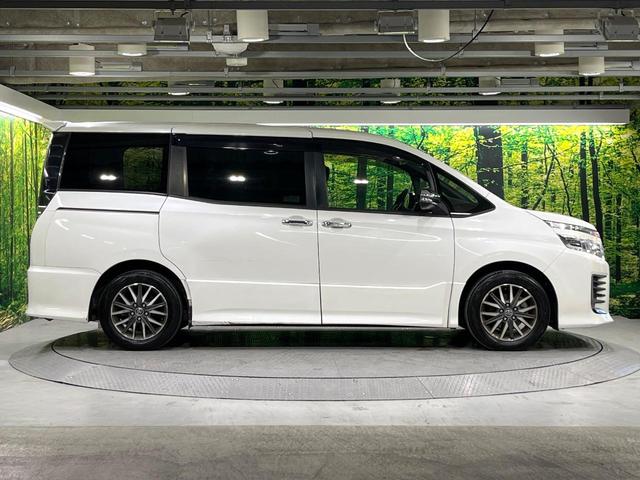 ヴォクシー ZS 煌 禁煙車 セーフティセンス メモリーナビ バックカメラ フリップダウンモニター 両側電動スライド 車線逸脱警報 LEDライト オートハイビーム 純正16インチアルミホイール スマートキー(31枚目)
