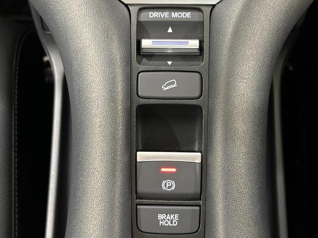 ZR-V e:HEV Z 禁煙車 ホンダセンシング BOSEサウンド9型ナビ 全周囲カメラ ブラインドスポットモニター 前席シートヒーター ステアリングヒーター 電動リアゲート ETC パドルシフト パワーシート(7枚目)