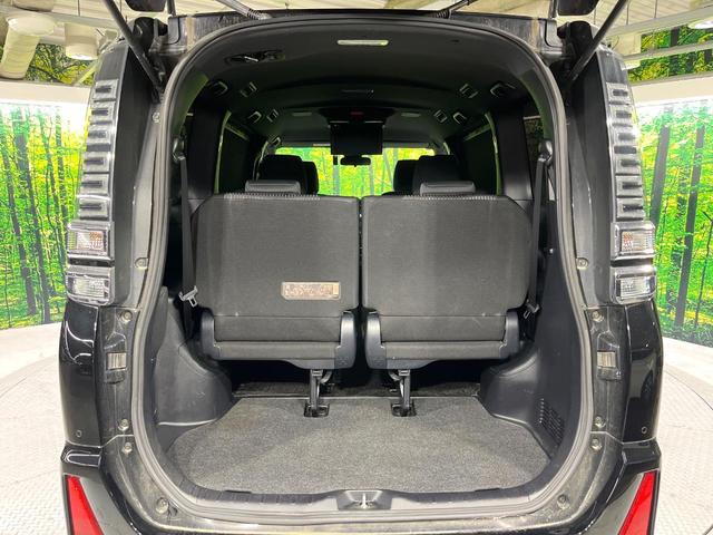 ヴォクシー ZS 煌II 禁煙車 フリップダウンモニター 衝突軽減装置 純正10型ナビ バックカメラ 両側電動スライド クルコン LEDヘッド オートハイビーム デュアルエアコン リアオートエアコン クリアランスソナー ETC(12枚目)