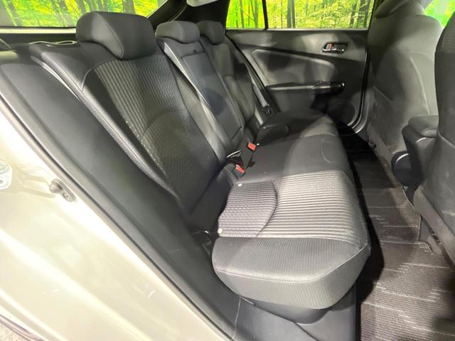 プリウス Sセーフティプラス 禁煙車 衝突軽減装置 純正9型ナビ バックカメラ レーダークルーズ ETC LEDヘッド&フォグ オートハイビーム オートエアコン クリアランスソナー ステアリングスイッチ 車線逸脱警報(10枚目)