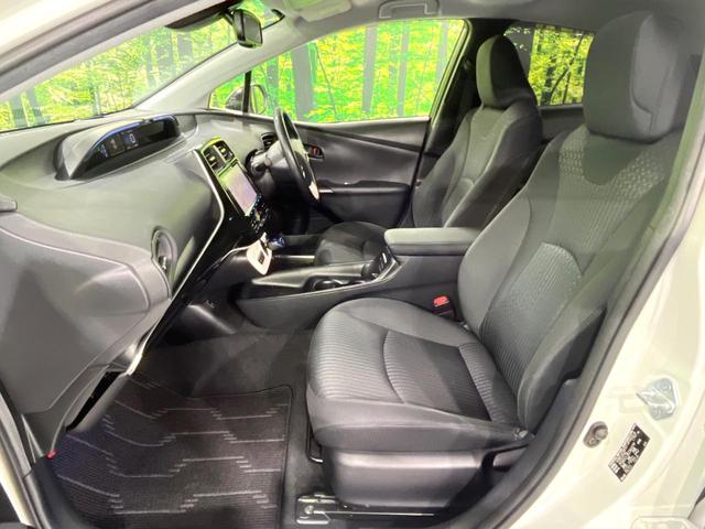 プリウス Sセーフティプラス 禁煙車 衝突軽減装置 純正9型ナビ バックカメラ レーダークルーズ ETC LEDヘッド&フォグ オートハイビーム オートエアコン クリアランスソナー ステアリングスイッチ 車線逸脱警報(31枚目)