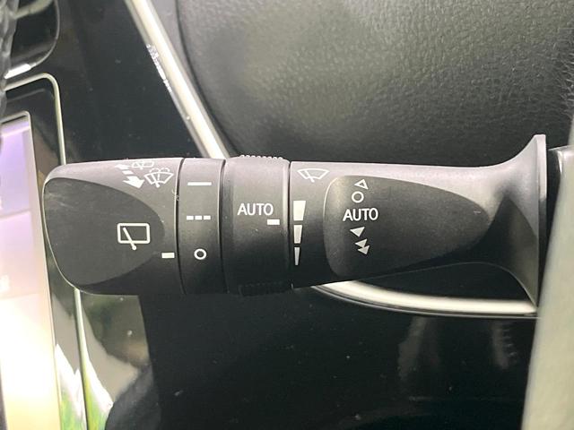 プリウス Sセーフティプラス 禁煙車 衝突軽減装置 純正9型ナビ バックカメラ レーダークルーズ ETC LEDヘッド&フォグ オートハイビーム オートエアコン クリアランスソナー ステアリングスイッチ 車線逸脱警報(39枚目)