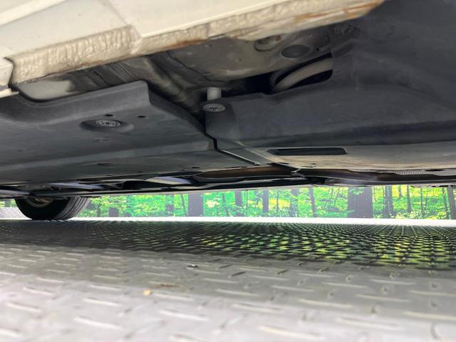 プリウス Sセーフティプラス 禁煙車 衝突軽減装置 純正9型ナビ バックカメラ レーダークルーズ ETC LEDヘッド&フォグ オートハイビーム オートエアコン クリアランスソナー ステアリングスイッチ 車線逸脱警報(50枚目)