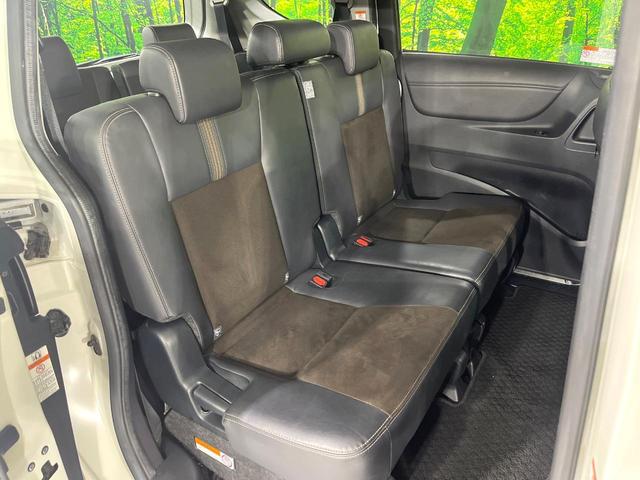 シエンタ G クエロ 両側電動ドア 純正SDナビ 全周囲カメラ 衝突被害軽減システム 禁煙車 スマートキー LEDヘッド ビルトインETC オートライト オートエアコン Bluetooth CD フルセグ LEDフォグ(9枚目)