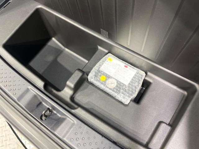 シエンタ G クエロ 両側電動ドア 純正SDナビ 全周囲カメラ 衝突被害軽減システム 禁煙車 スマートキー LEDヘッド ビルトインETC オートライト オートエアコン Bluetooth CD フルセグ LEDフォグ(30枚目)