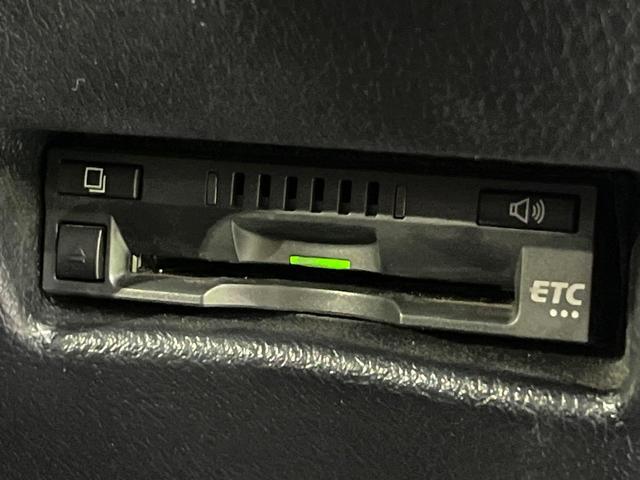 シエンタ G クエロ 両側電動ドア 純正SDナビ 全周囲カメラ 衝突被害軽減システム 禁煙車 スマートキー LEDヘッド ビルトインETC オートライト オートエアコン Bluetooth CD フルセグ LEDフォグ(55枚目)