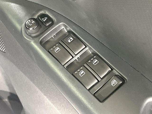 タント カスタムRS ターボ 電動スライドドア 純正SDナビ 禁煙車 スマートキー HIDヘッド ETC オートエアコン 純正15インチアルミ Bluetooth CD DVD再生 フルセグ 革巻きステアリング(31枚目)