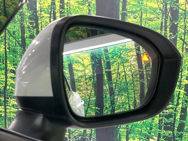 エクストレイル Ｇ　ｅ－４ＯＲＣＥ　４ＷＤ　１２．３型ナビ　全周囲カメラ　衝突被害軽減システム　レーダークルーズ　電動リアゲート　レザーシート　ドラレコ　スマートキー　ＬＥＤヘッド　ビルトインＥＴＣ　オートライト　デュアルエアコン（7枚目）