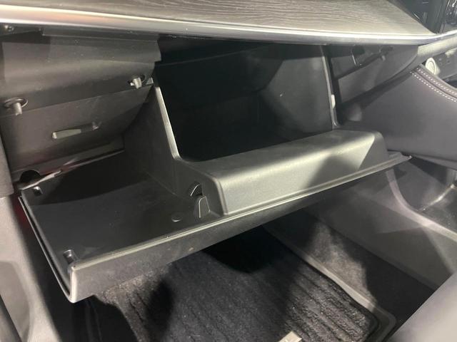 エクストレイル Ｇ　ｅ－４ＯＲＣＥ　４ＷＤ　１２．３型ナビ　全周囲カメラ　衝突被害軽減システム　レーダークルーズ　電動リアゲート　レザーシート　ドラレコ　スマートキー　ＬＥＤヘッド　ビルトインＥＴＣ　オートライト　デュアルエアコン（52枚目）