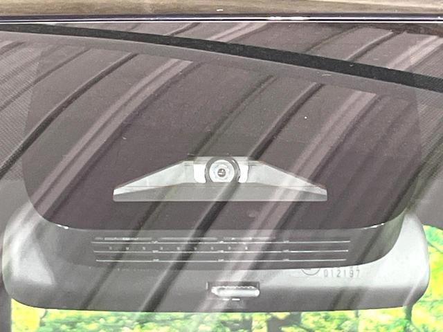 ヴォクシー ハイブリッドS-G 禁煙車 セーフティセンス 純正10.5インチナビ バックカメラ 両側電動スライド ETC オートハイビーム LEDライト オートエアコン 電動パーキングブレーキ 純正16インチAW(3枚目)