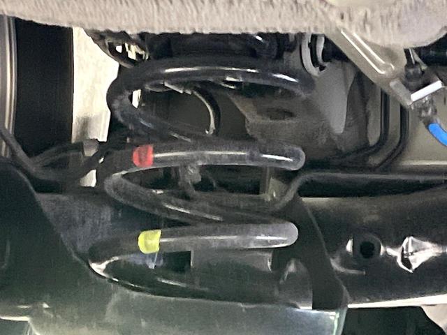 ヴォクシー ハイブリッドS-G 禁煙車 セーフティセンス 純正10.5インチナビ バックカメラ 両側電動スライド ETC オートハイビーム LEDライト オートエアコン 電動パーキングブレーキ 純正16インチAW(20枚目)