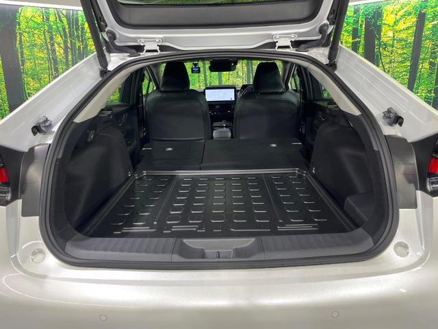 プリウス Ｚ　禁煙車　セーフティセンス　純正１２．３型ナビ　全周囲カメラ　シートエアコン　ブラインドスポットモニター　パークアシスト　ＡＣ１００Ｖ電源　パワーシート　電動リアゲート　オートハイビーム　ＬＥＤライト（10枚目）