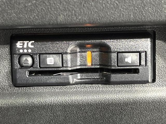 ジムニーシエラ ＪＣ　禁煙車　セーフティサポート　メモリーナビ　Ｂｌｕｅｔｏｏｔｈ再生　コーナーセンサー　オートエアコン　ＬＥＤライト　オートライト　前席シートヒーター　クルーズコントロール　車線逸脱警報　スマートキー（7枚目）