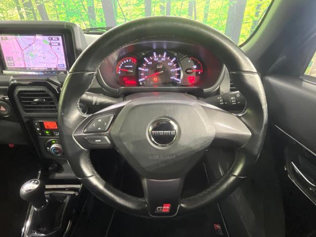 コペン GR スポーツ 禁煙車 MT車 SDナビ シートヒーター Bluetooth フルセグTV スマートキー オートエアコン LEDヘッド&フォグ BBS製16インチAW MOMO製革巻きステアリングホイール(8枚目)