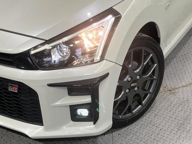 コペン GR スポーツ 禁煙車 MT車 SDナビ シートヒーター Bluetooth フルセグTV スマートキー オートエアコン LEDヘッド&フォグ BBS製16インチAW MOMO製革巻きステアリングホイール(11枚目)