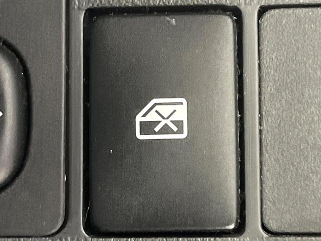 コペン GR スポーツ 禁煙車 MT車 SDナビ シートヒーター Bluetooth フルセグTV スマートキー オートエアコン LEDヘッド&フォグ BBS製16インチAW MOMO製革巻きステアリングホイール(34枚目)