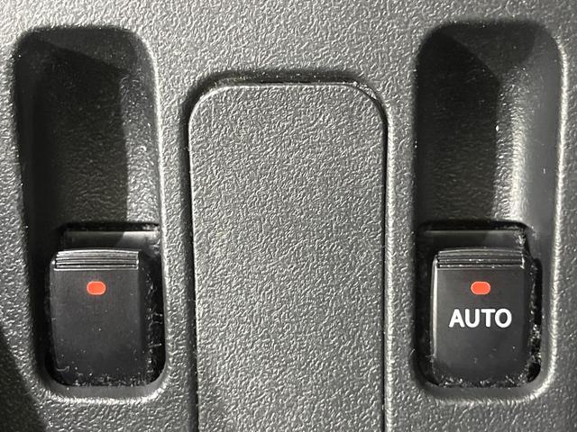 コペン GR スポーツ 禁煙車 MT車 SDナビ シートヒーター Bluetooth フルセグTV スマートキー オートエアコン LEDヘッド&フォグ BBS製16インチAW MOMO製革巻きステアリングホイール(35枚目)