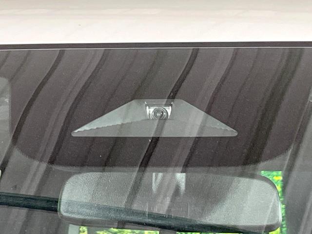 ステップワゴン ｅ：ＨＥＶスパーダ　登録済未使用車　衝突被害軽減システム　両側電動スライドドア　１１．４インチ純正ナビ　レーダークルーズ　電動リアゲート　バックカメラ　ハーフレザーシート　スマートキー　ＬＥＤヘッド　シートヒーター（3枚目）