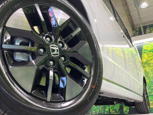 ステップワゴン ｅ：ＨＥＶスパーダ　登録済未使用車　衝突被害軽減システム　両側電動スライドドア　１１．４インチ純正ナビ　レーダークルーズ　電動リアゲート　バックカメラ　ハーフレザーシート　スマートキー　ＬＥＤヘッド　シートヒーター（14枚目）