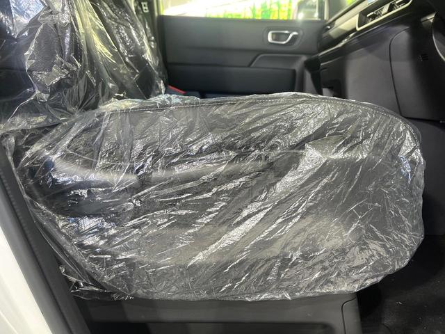 ステップワゴン ｅ：ＨＥＶスパーダ　登録済未使用車　衝突被害軽減システム　両側電動スライドドア　１１．４インチ純正ナビ　レーダークルーズ　電動リアゲート　バックカメラ　ハーフレザーシート　スマートキー　ＬＥＤヘッド　シートヒーター（40枚目）