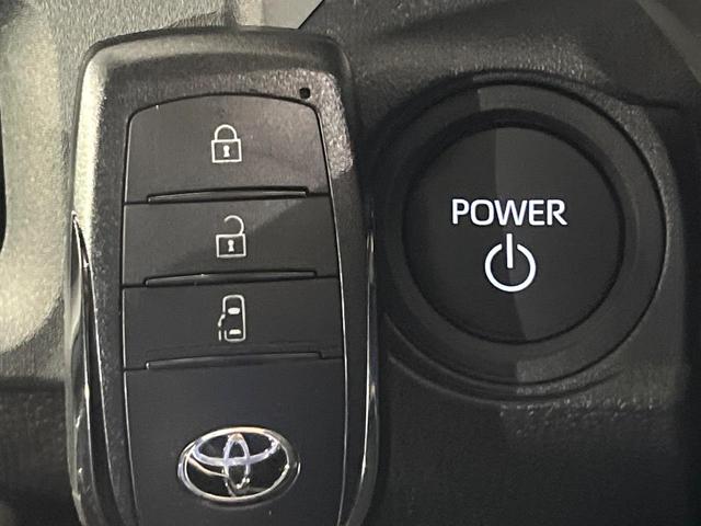 シエンタ ハイブリッドＸ　登録済未使用車　衝突軽減　レーダークルーズ　電動スライドドア　スマートキー　ＬＥＤヘッドライト　オートハイビーム　オートエアコン　オートライト　電動格納ドアミラー　バニティミラー（7枚目）