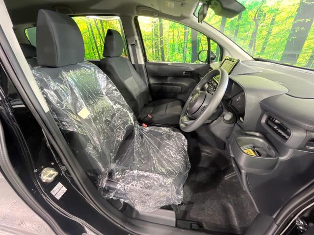 シエンタ ハイブリッドＸ　登録済未使用車　衝突軽減　レーダークルーズ　電動スライドドア　スマートキー　ＬＥＤヘッドライト　オートハイビーム　オートエアコン　オートライト　電動格納ドアミラー　バニティミラー（8枚目）