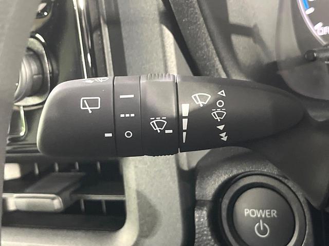 シエンタ ハイブリッドＸ　登録済未使用車　衝突軽減　レーダークルーズ　電動スライドドア　スマートキー　ＬＥＤヘッドライト　オートハイビーム　オートエアコン　オートライト　電動格納ドアミラー　バニティミラー（27枚目）