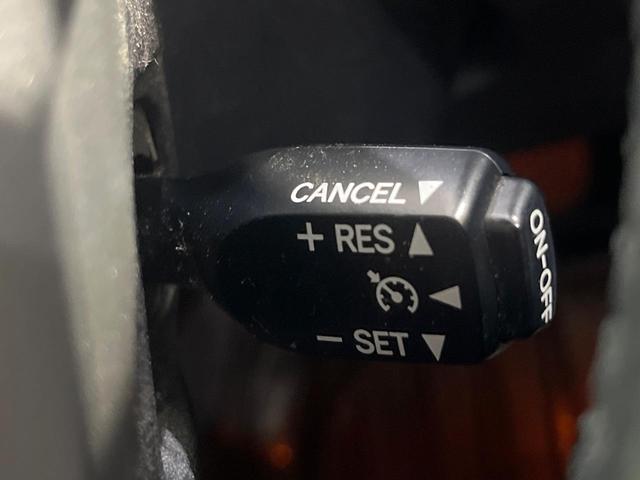 プリウス G 禁煙車 SDナビ クルーズコントロール バックカメラ ETC ハーフレザーシート パワーシート スマートキー HIDヘッドライト オートエアコン 純正15インチアルミホイール Bluetooth(5枚目)