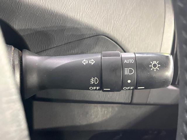 プリウス G 禁煙車 SDナビ クルーズコントロール バックカメラ ETC ハーフレザーシート パワーシート スマートキー HIDヘッドライト オートエアコン 純正15インチアルミホイール Bluetooth(30枚目)