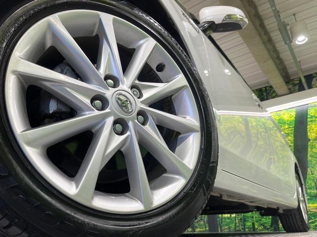 プリウスアルファ Ｓツーリングセレクション　禁煙車　純正ＳＤナビ　ＥＴＣ　オートライト　スマートキー　ＬＥＤヘッドライト　オートエアコン　純正１７インチアルミホイール　ヘッドライトウォッシャー　シートリフタ　Ｂｌｕｅｔｏｏｔｈ　ＣＤ　ＤＶＤ再生（13枚目）