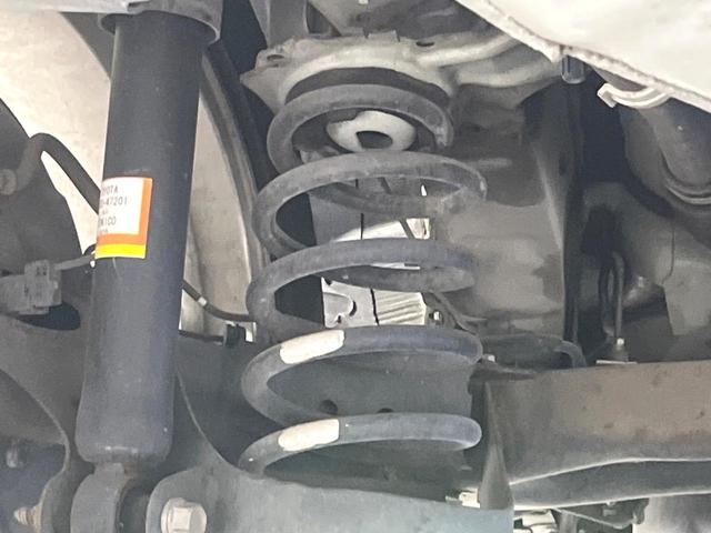 プリウスアルファ Ｓツーリングセレクション　禁煙車　純正ＳＤナビ　ＥＴＣ　オートライト　スマートキー　ＬＥＤヘッドライト　オートエアコン　純正１７インチアルミホイール　ヘッドライトウォッシャー　シートリフタ　Ｂｌｕｅｔｏｏｔｈ　ＣＤ　ＤＶＤ再生（21枚目）