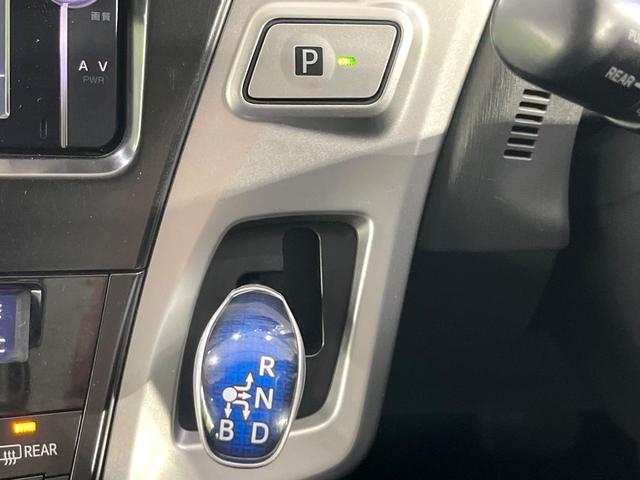 プリウスアルファ Ｓツーリングセレクション　禁煙車　純正ＳＤナビ　ＥＴＣ　オートライト　スマートキー　ＬＥＤヘッドライト　オートエアコン　純正１７インチアルミホイール　ヘッドライトウォッシャー　シートリフタ　Ｂｌｕｅｔｏｏｔｈ　ＣＤ　ＤＶＤ再生（24枚目）