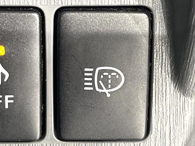 プリウスアルファ Ｓツーリングセレクション　禁煙車　純正ＳＤナビ　ＥＴＣ　オートライト　スマートキー　ＬＥＤヘッドライト　オートエアコン　純正１７インチアルミホイール　ヘッドライトウォッシャー　シートリフタ　Ｂｌｕｅｔｏｏｔｈ　ＣＤ　ＤＶＤ再生（39枚目）